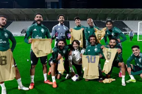 الرياضية: إصابة علي البليهي مع منتخب السعودية قبل خليجي 26